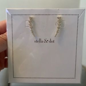 NWT Stella & Dot Earrings